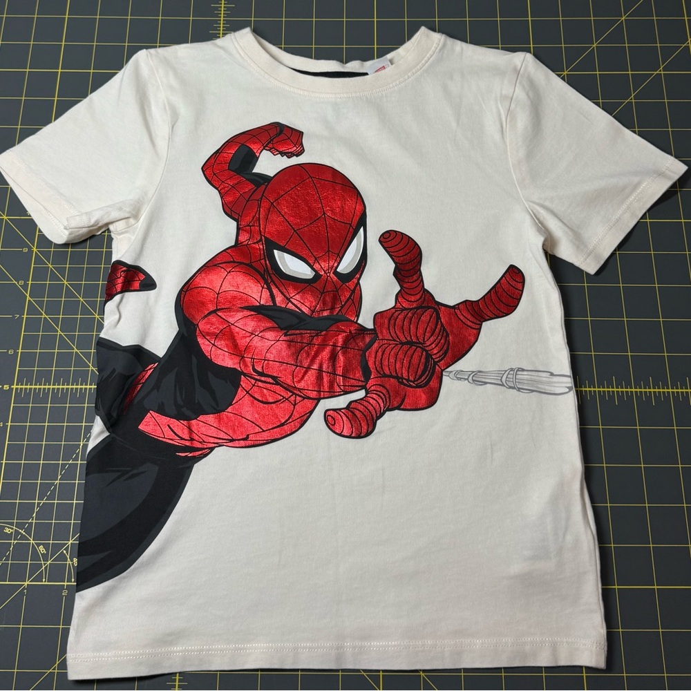 H&M Marvel Graphic Tee in White and Red